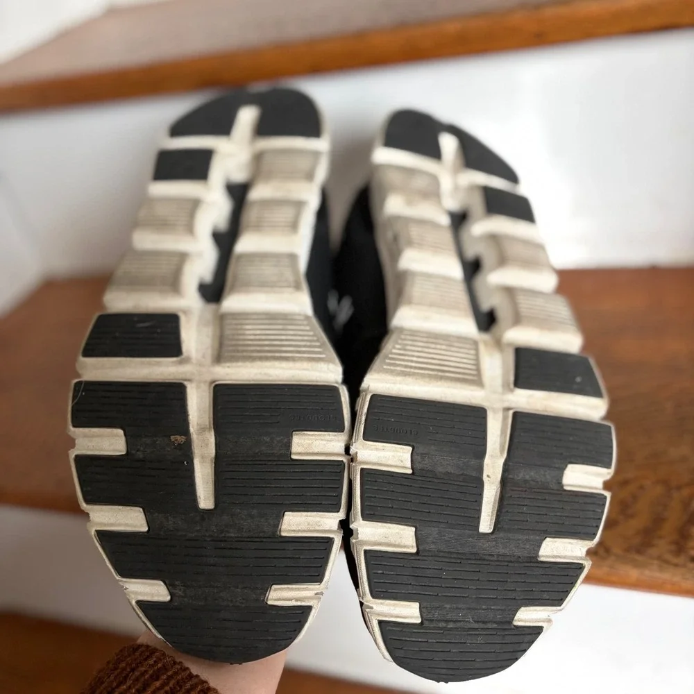 On Cloud 5 Mens Running Shoes Black‎ White Size 14 EUC